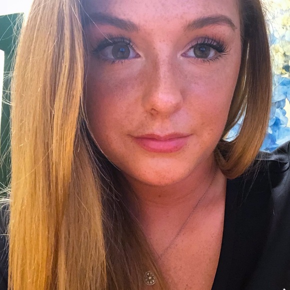 Meet your Posher, Abby - Picture 1 of 1